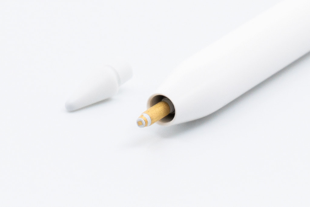 Apple Pencil（第1世代）ペン先を外した状態